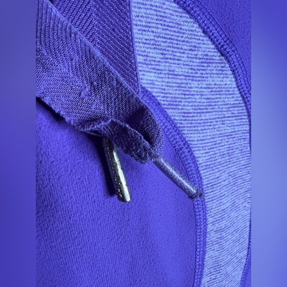 Lululemon Stride Jacket Women's Size 6 Two Tone Purple Long Sleeve Thumb Holes - Picture 8 of 8